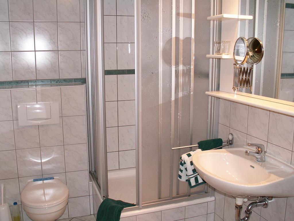 Haus Talblick Villa Вилинген Стая снимка
